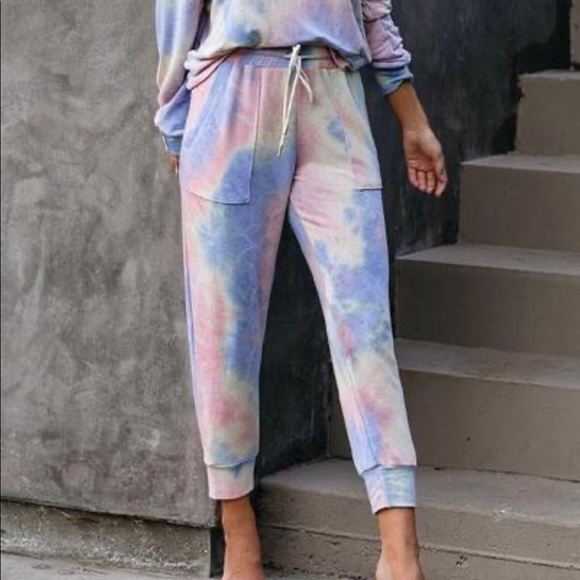 Tie Dye matching set from Icey Chic - Picture 2 of 2